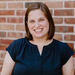 headshot of Mackenzie R