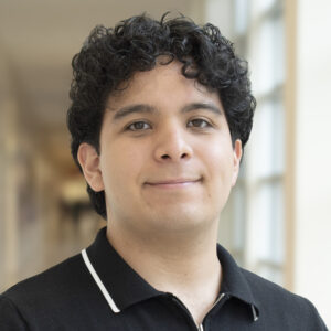 Headshot of Oscar Coral