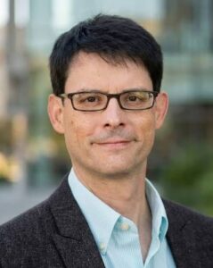 headshot of Shawn Gomez